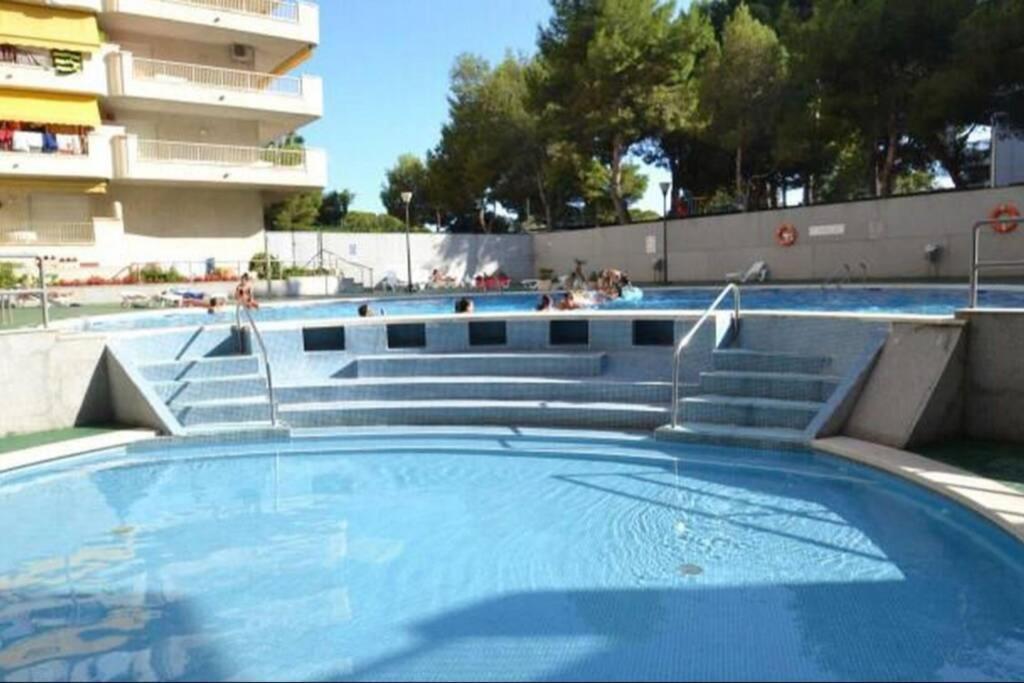 Sea View, Pool, Free Parking, Wifi, Port Aventura Apartment Salou Bagian luar foto
