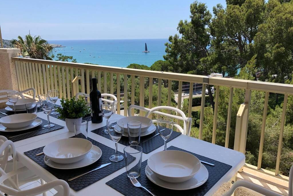 Sea View, Pool, Free Parking, Wifi, Port Aventura Apartment Salou Bagian luar foto