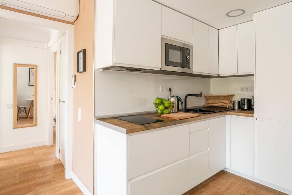 Sea View, Pool, Free Parking, Wifi, Port Aventura Apartment Salou Bagian luar foto
