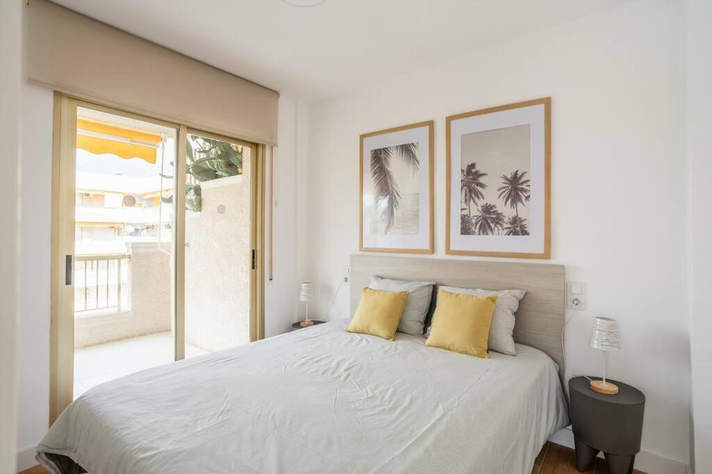 Sea View, Pool, Free Parking, Wifi, Port Aventura Apartment Salou Bagian luar foto